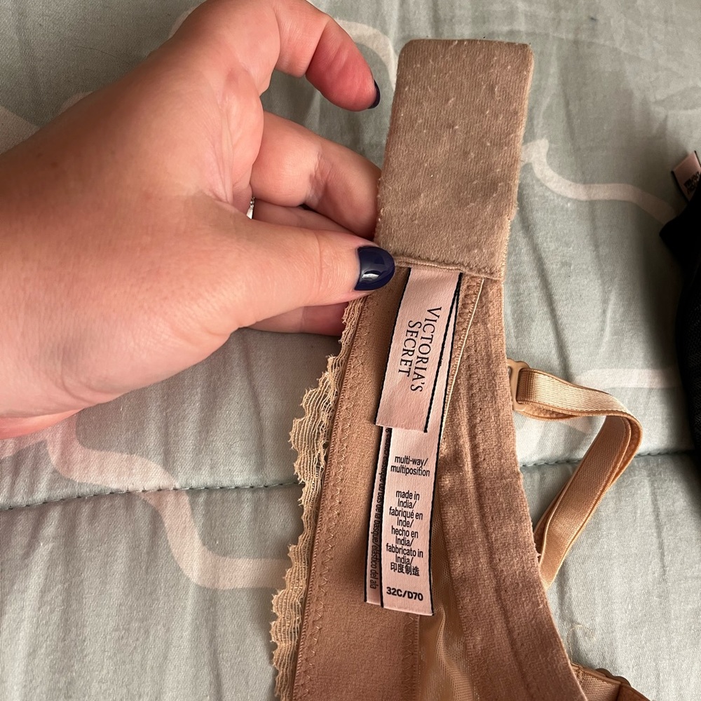 Victoria’s Secret Multi-Way bra sz 32c - Picture 3 of 4